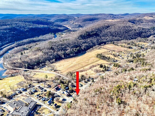 Building Photo - 2016 Old Rte 17