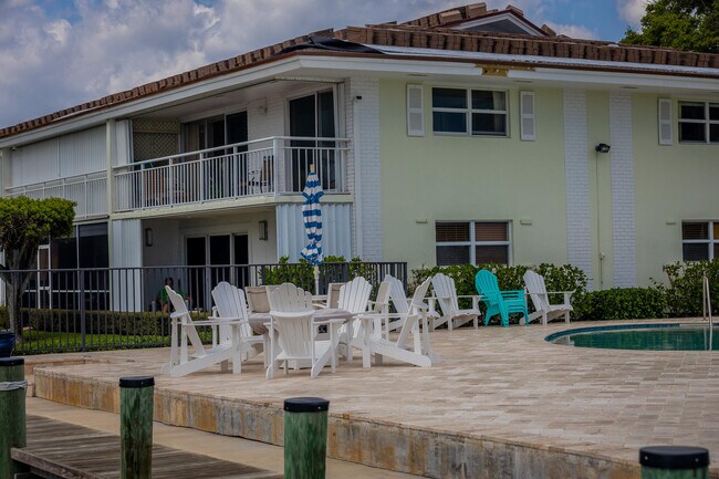 Building Photo - 68 Yacht Club Dr