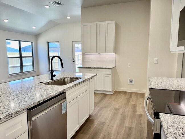 Building Photo - Gorgeous Brand New Build 4/2/2 in Coveted Wolfforth Neighborhood!