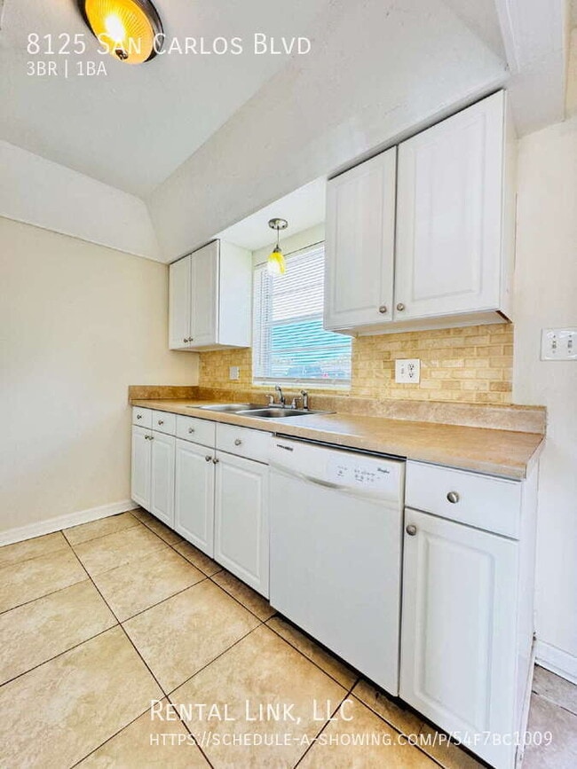 Building Photo - 8125 San Carlos Blvd