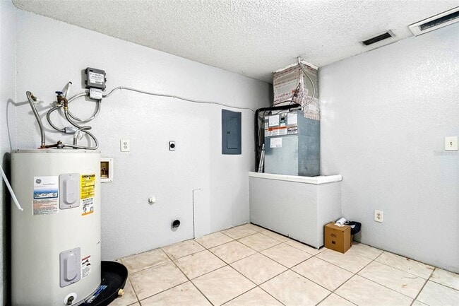 Building Photo - 6437 93rd Terrace N