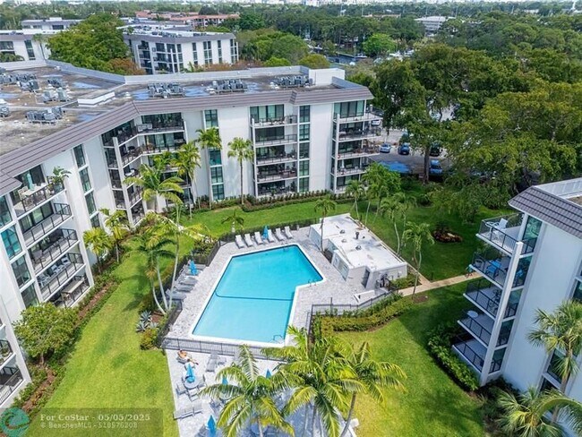 Building Photo - 1201 River Reach Dr