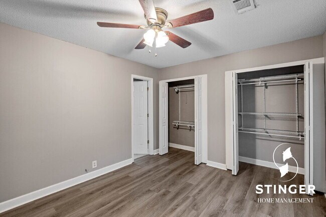 Building Photo - 16 Quail Ridge Cir N