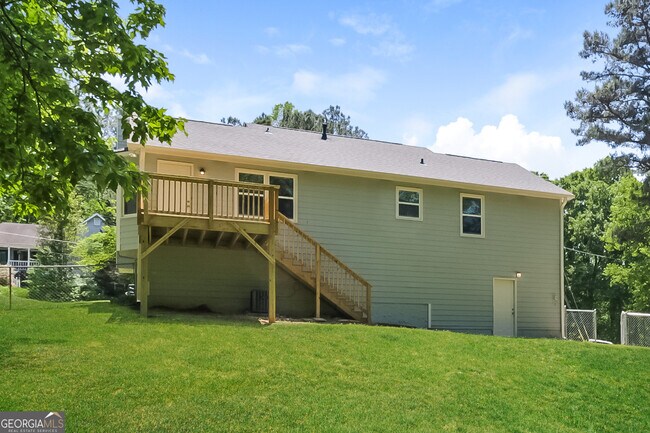 Building Photo - 333 Oak Landing Cir