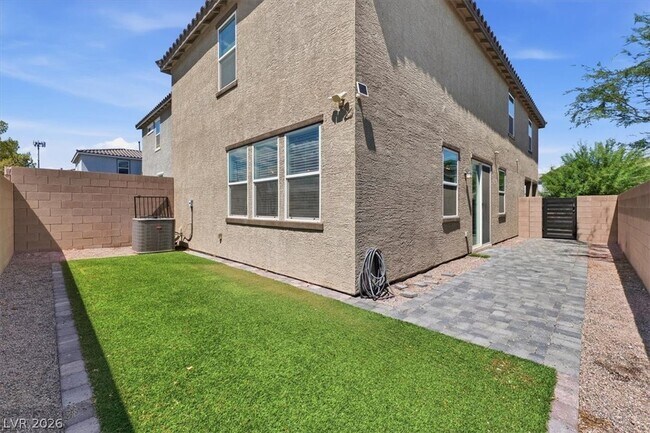 Building Photo - 4061 Campeche Ave