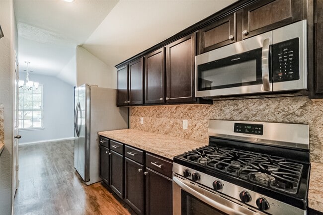 Building Photo - 20803 Remington Oaks Ct