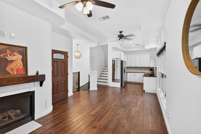 Building Photo - 2716 Bagby St