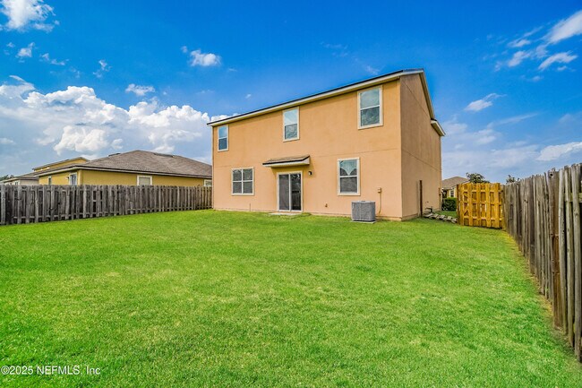 Building Photo - 3862 Falcon Crest Dr