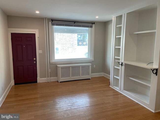 Primary Photo - 141 Leverington Ave