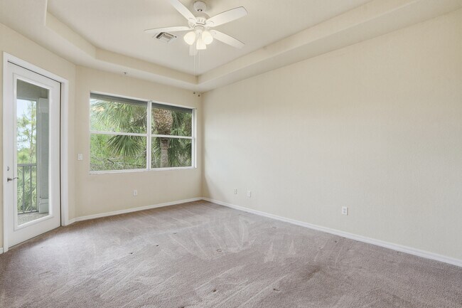 Building Photo - 12854 Carrington Cir