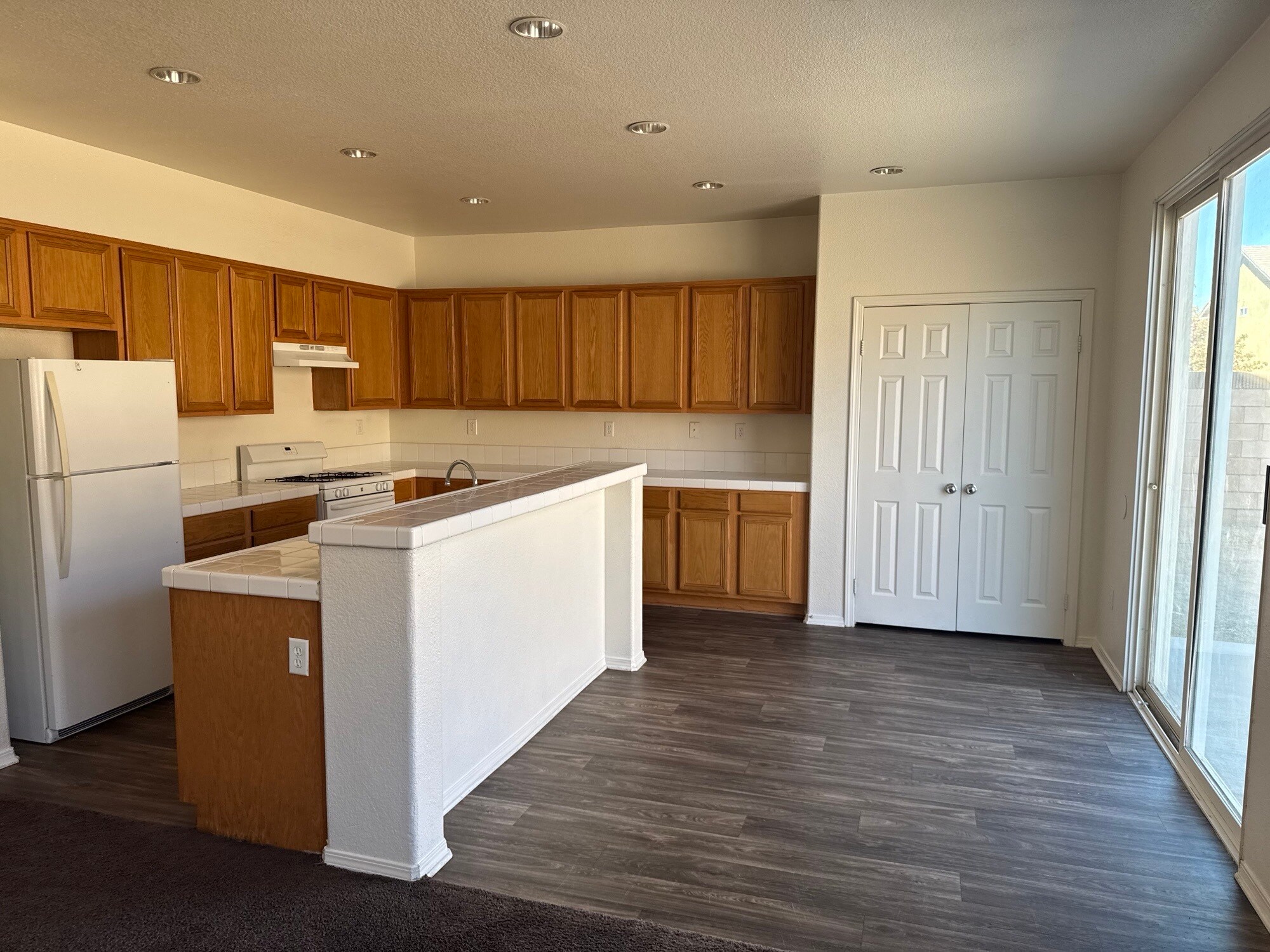 Building Photo - 44334 Sundance Ct