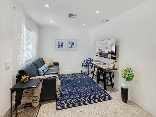 Building Photo - 1258 Beach Rd