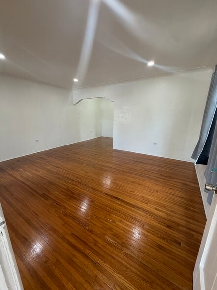 Living Room - 2770 SW 30th Ave