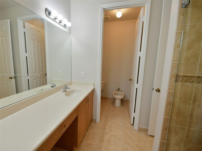 Building Photo - 8940 SW 228th Ln