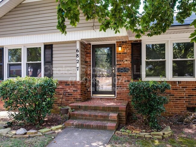 Building Photo - 6827 Woodstream Dr