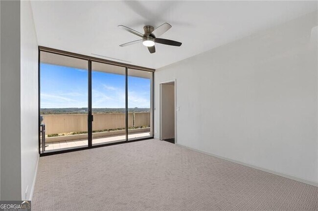 Building Photo - 2575 Peachtree Rd NE