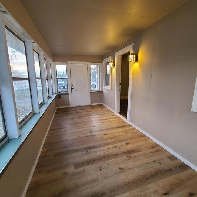 Building Photo - 317 Dunnwood Dr