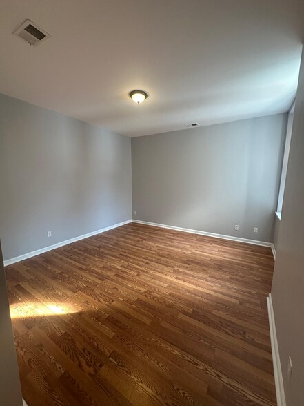 Bedroom 1 (Master bedroom) can easily fit a king size bed along with dressers - 1426 Madison Ave