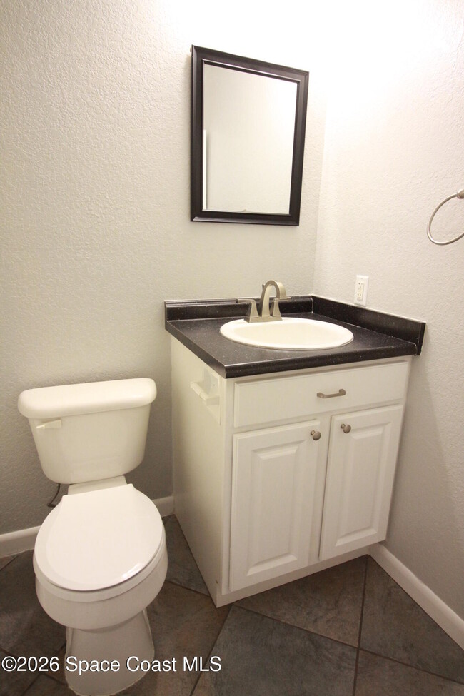 Building Photo - 3325 Elizabeth St