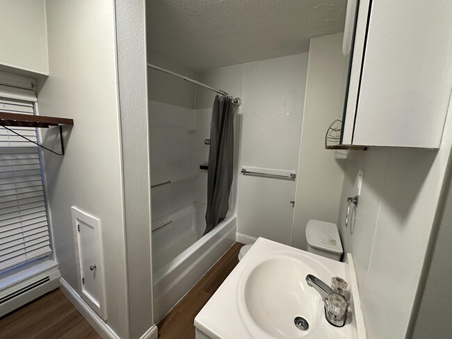 Building Photo - 53 Kellogg St