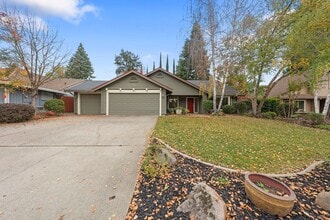 Building Photo - Single-Story El Dorado Hills Home with Vau...