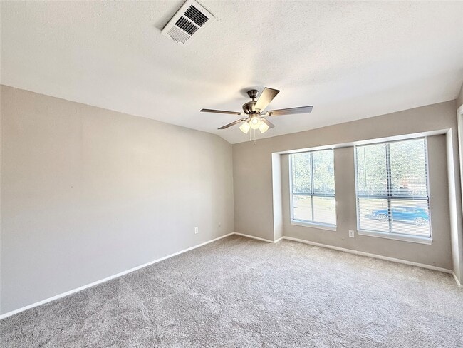 Building Photo - 7980 Grove Ridge Dr