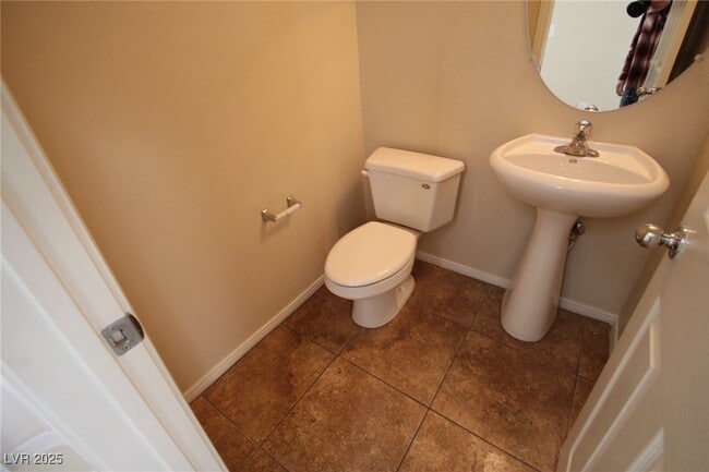 Building Photo - 8952 Gray Quail Ct