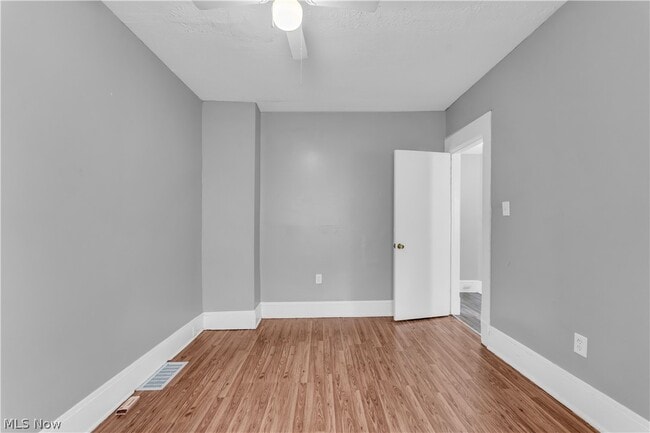 Building Photo - 3624 Archwood Ave
