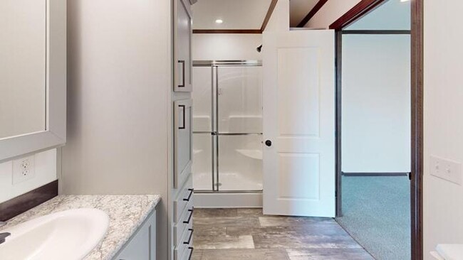 Building Photo - 164 Northwest Dr