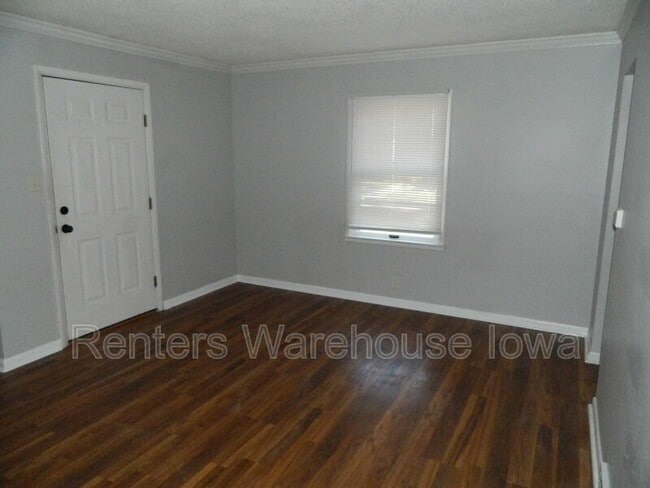 Building Photo - 1145 65th St