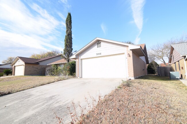 Building Photo - 3311 Johnson Dr