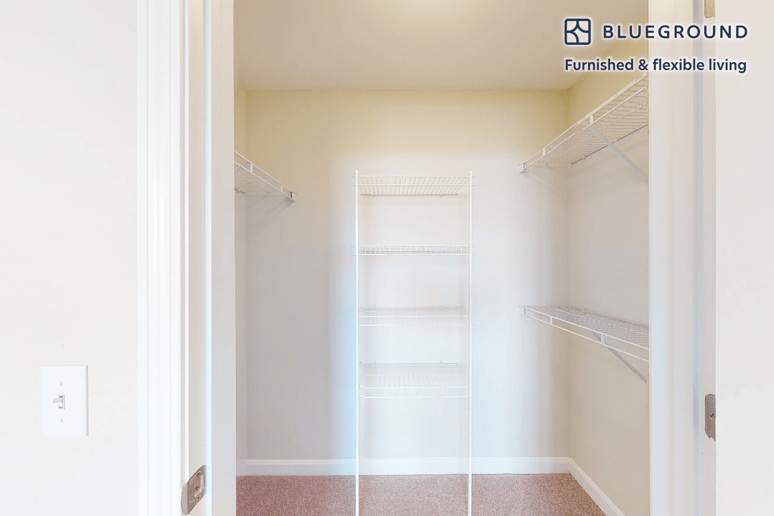 Building Photo - 1000 Bay Dr