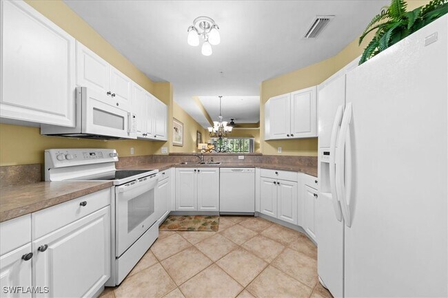 Building Photo - 7815 Regal Heron Cir