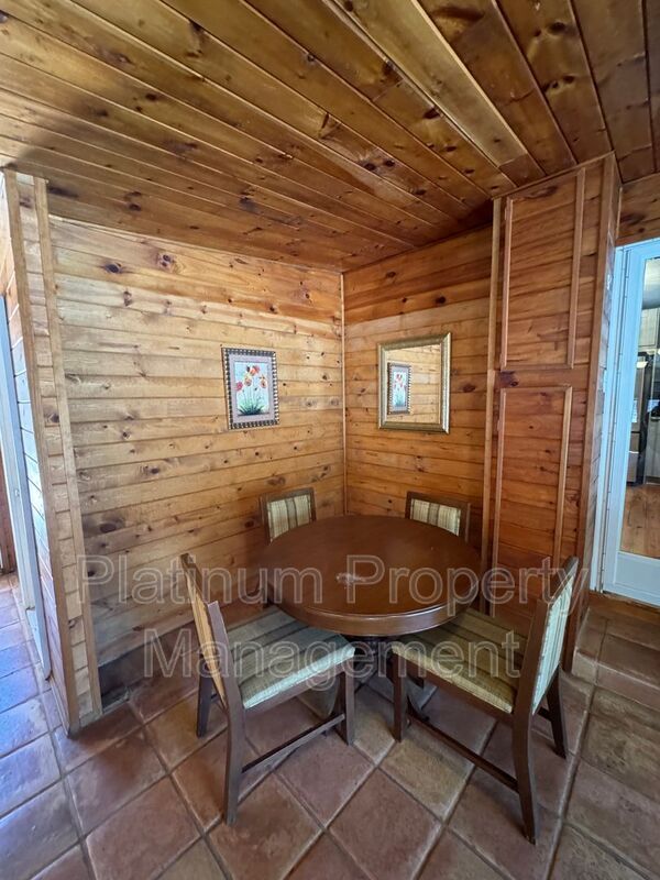Building Photo - 971 Mountain Cove Rd