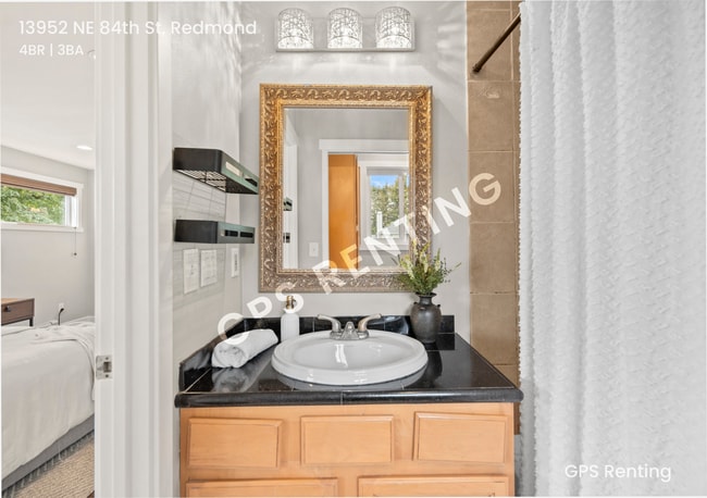 Building Photo - 13952 NE 84th St