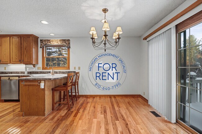 Building Photo - 3175 Rotterdam Dr