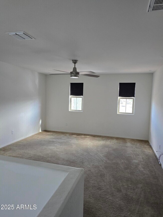 Building Photo - 12524 W Myrtle Ave