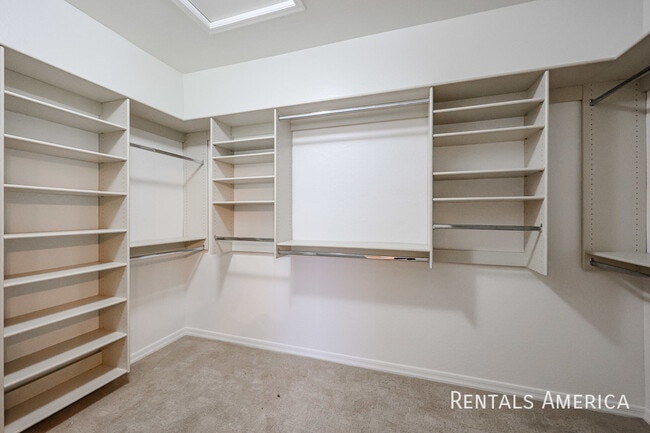 Building Photo - 3173 E Canyon Way