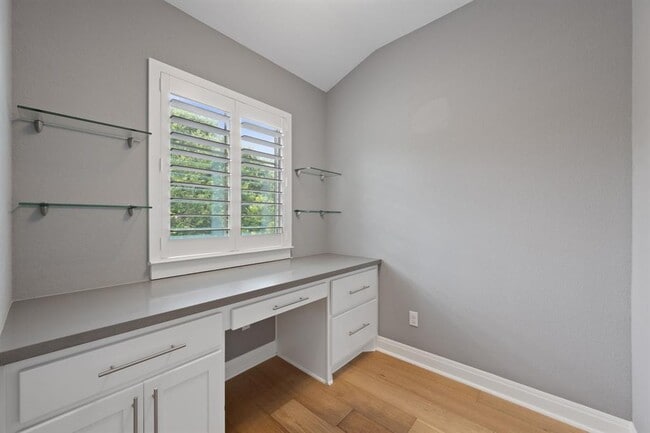 Building Photo - 13708 Golden Wave Loop