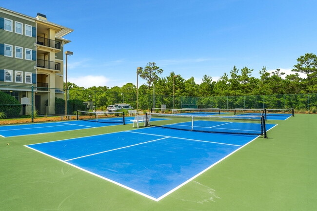 Building Photo - 1732 W County Hwy 30A