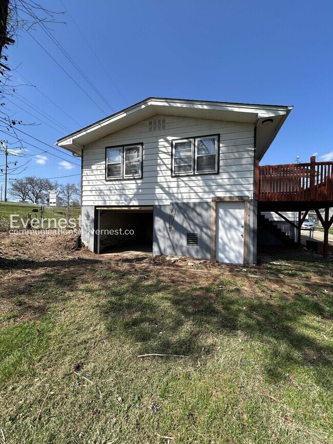 Building Photo - 9224 Kathlyn Dr