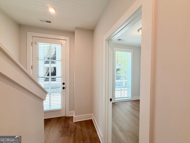 Building Photo - 988 Bibbs Circle NW