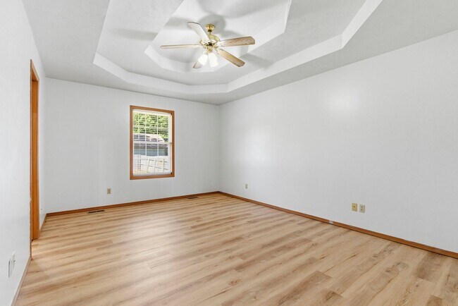 Building Photo - Nixa 3 bed 2 bath 2 car garage home!