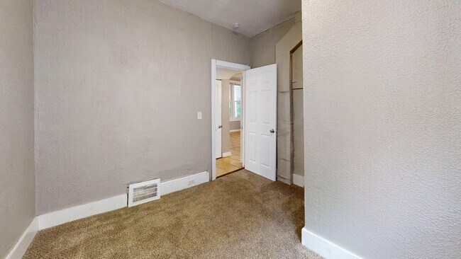Building Photo - 6011 Pear Ave