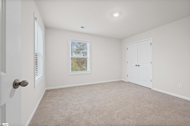 Building Photo - 218 Reynard Trl