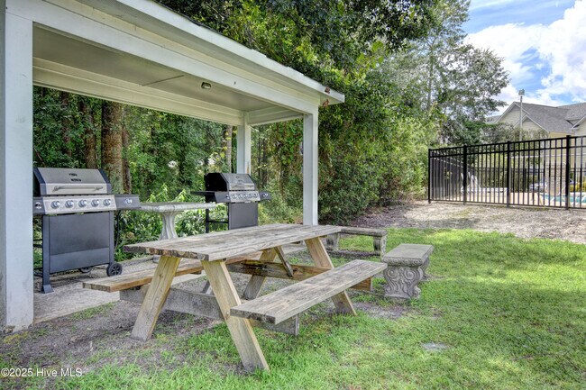 Building Photo - 5012 Hunters Trail