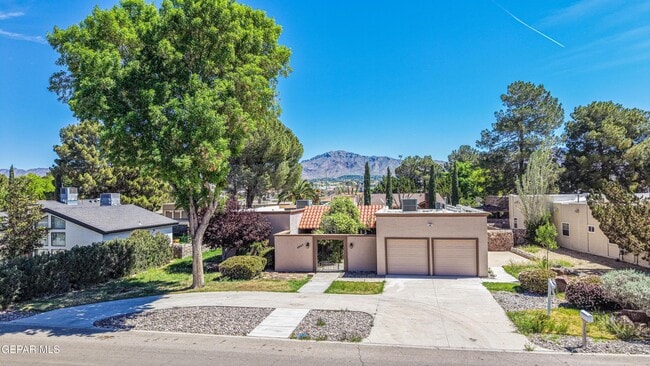 Building Photo - 4945 Vista Grande Cir