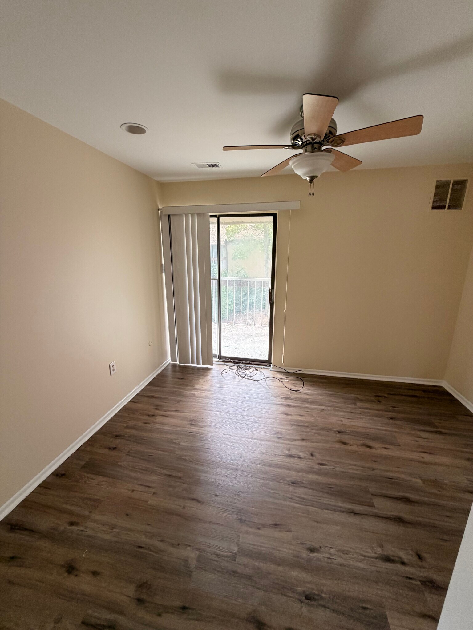 Building Photo - 252 Kips Ct
