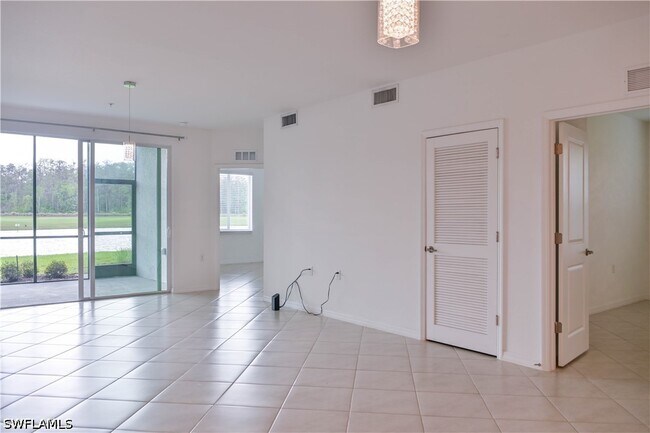 Building Photo - 6039 Ellerston Wy