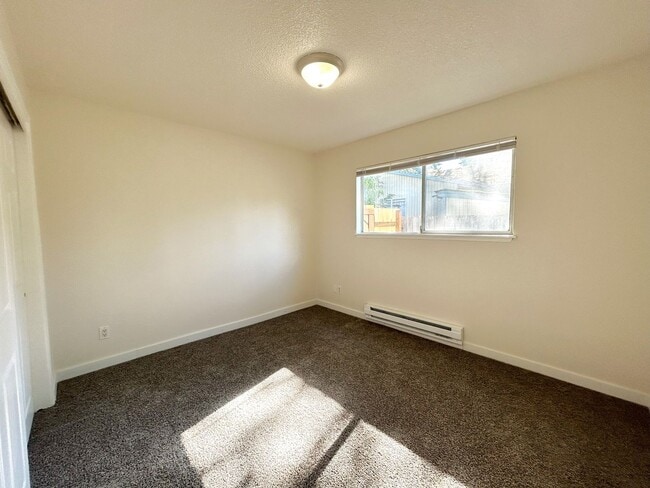 Interior Photo - Washington Oaks
